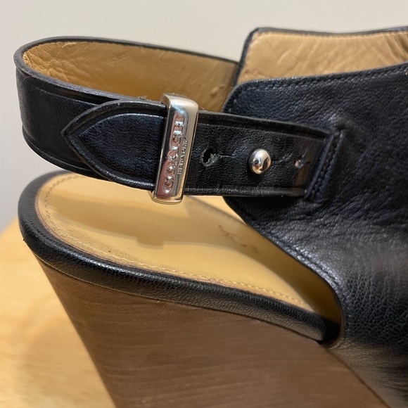 Coach Lindsey Wedges in Black. size 7.5. - Picture 3 of 6